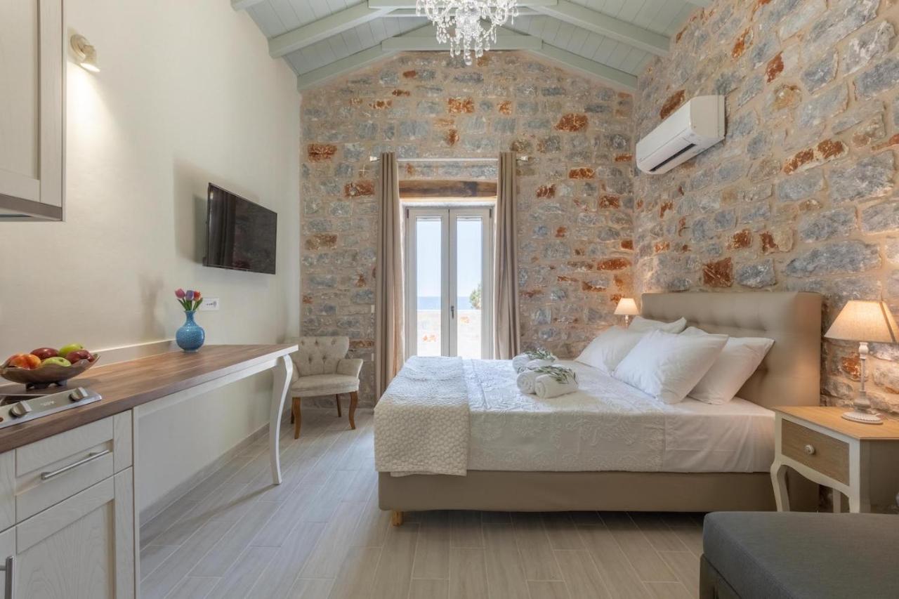 Aparthotel Elaianthos 2 Gythio Esterno foto