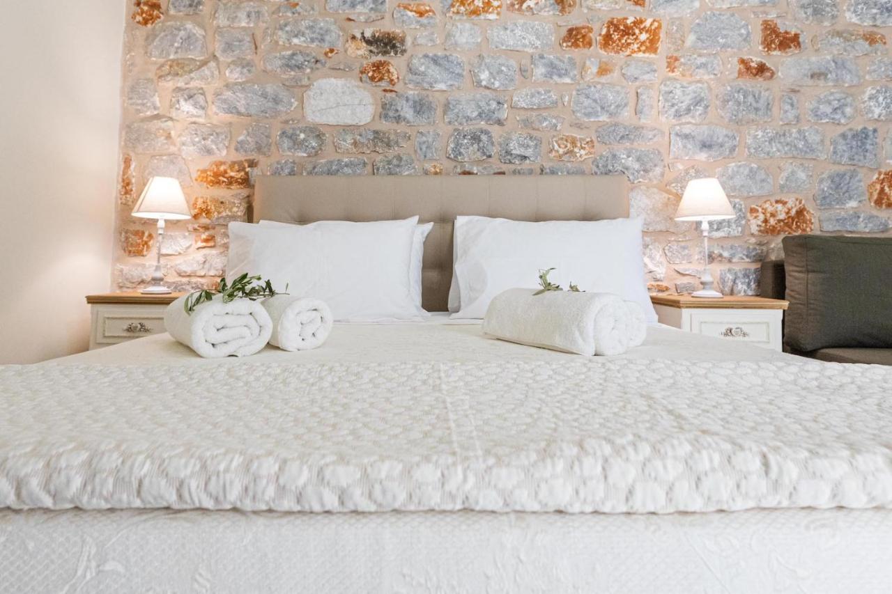 Aparthotel Elaianthos 2 Gythio Esterno foto